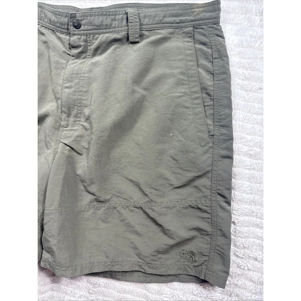 North Face Mens Shorts 42 Nylon Rip Stop Tan Travel Hiking Outdoor Fishing Green
